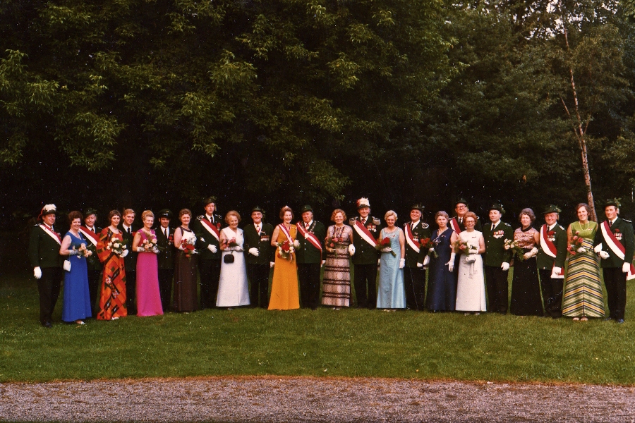Thron 1972