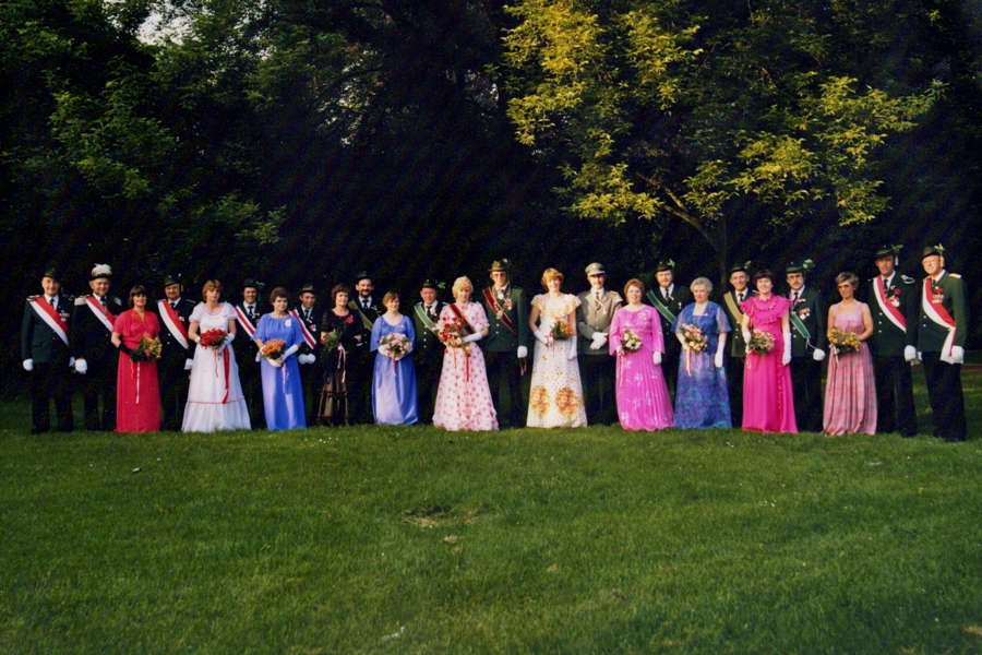 Thron 1983