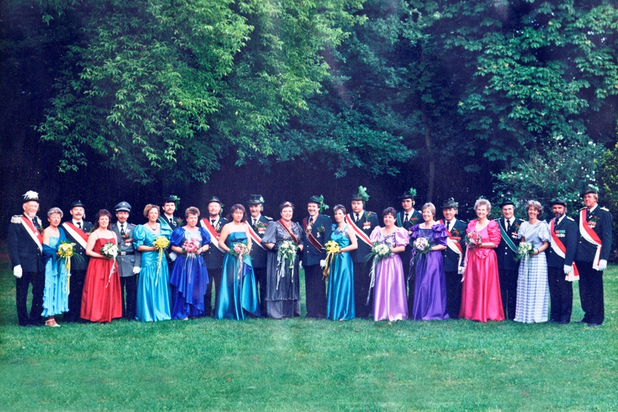 Thron 1990